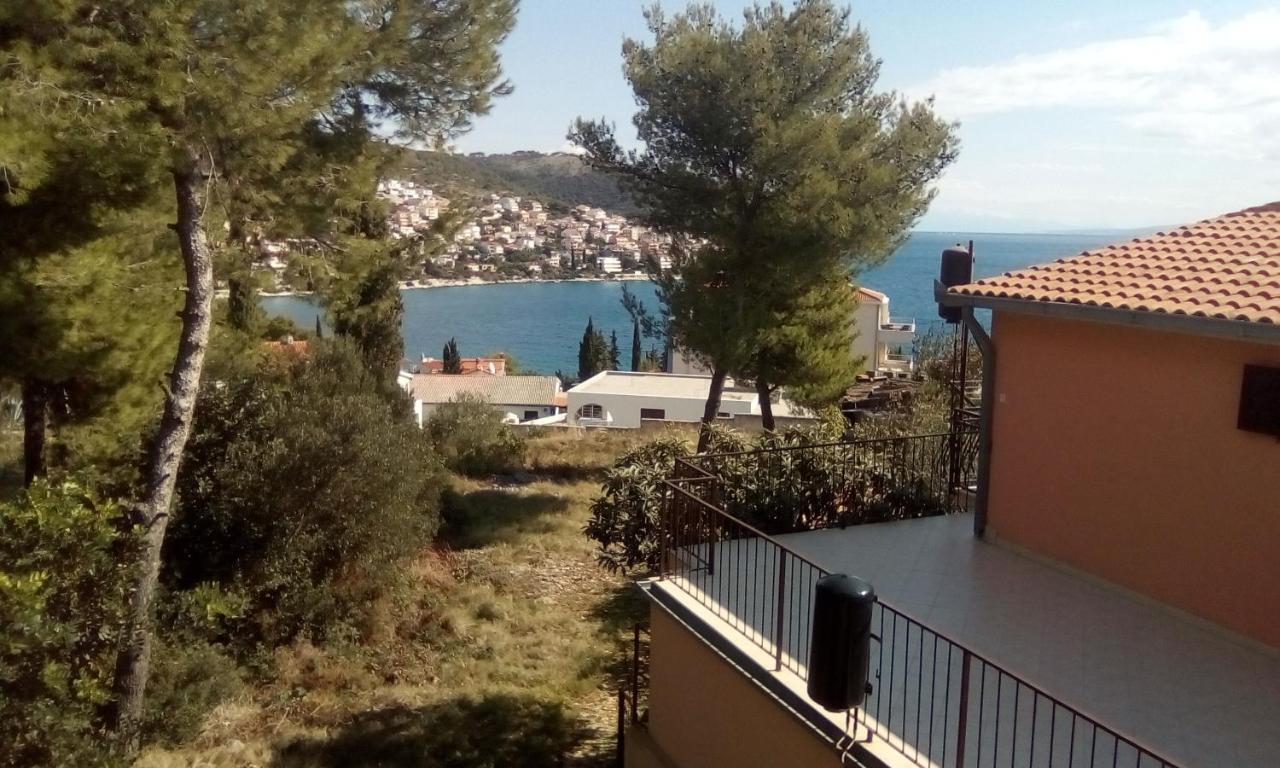 Apartmani Irena Ciovo Трогир Екстериор снимка