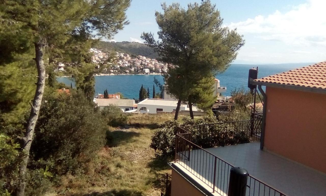 Apartmani Irena Ciovo Трогир Екстериор снимка