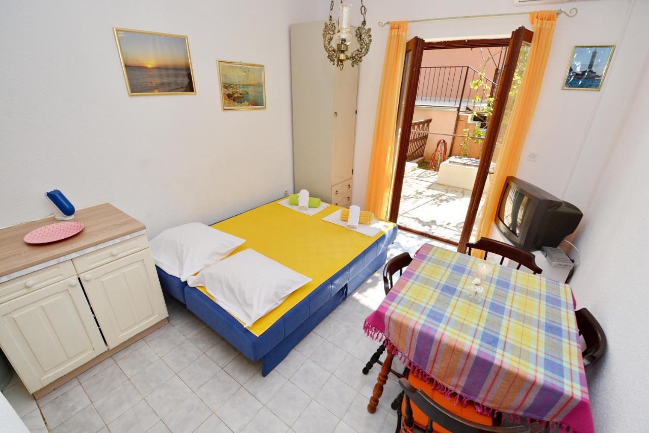 Apartmani Irena Ciovo Трогир Екстериор снимка