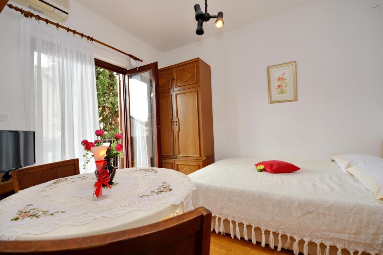 Apartmani Irena Ciovo Трогир Екстериор снимка