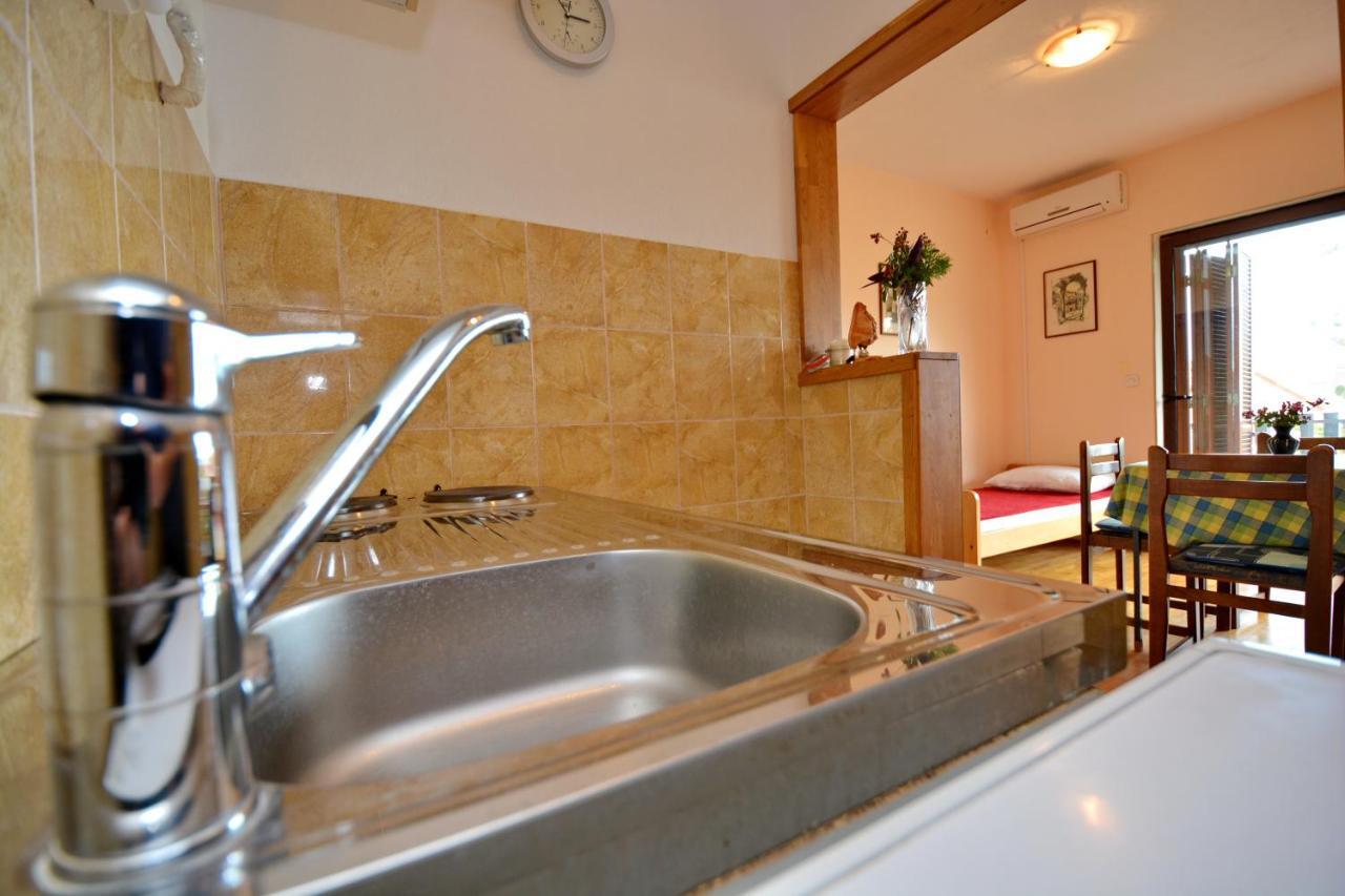 Apartmani Irena Ciovo Трогир Екстериор снимка