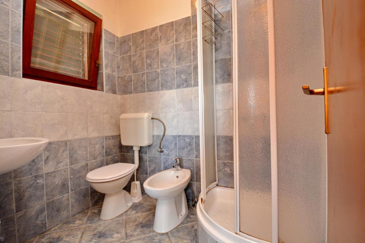 Apartmani Irena Ciovo Трогир Екстериор снимка